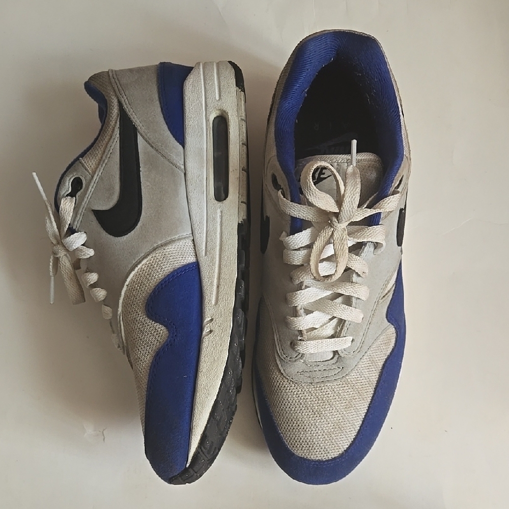 Nike Men's Blue and Gray Sneakers